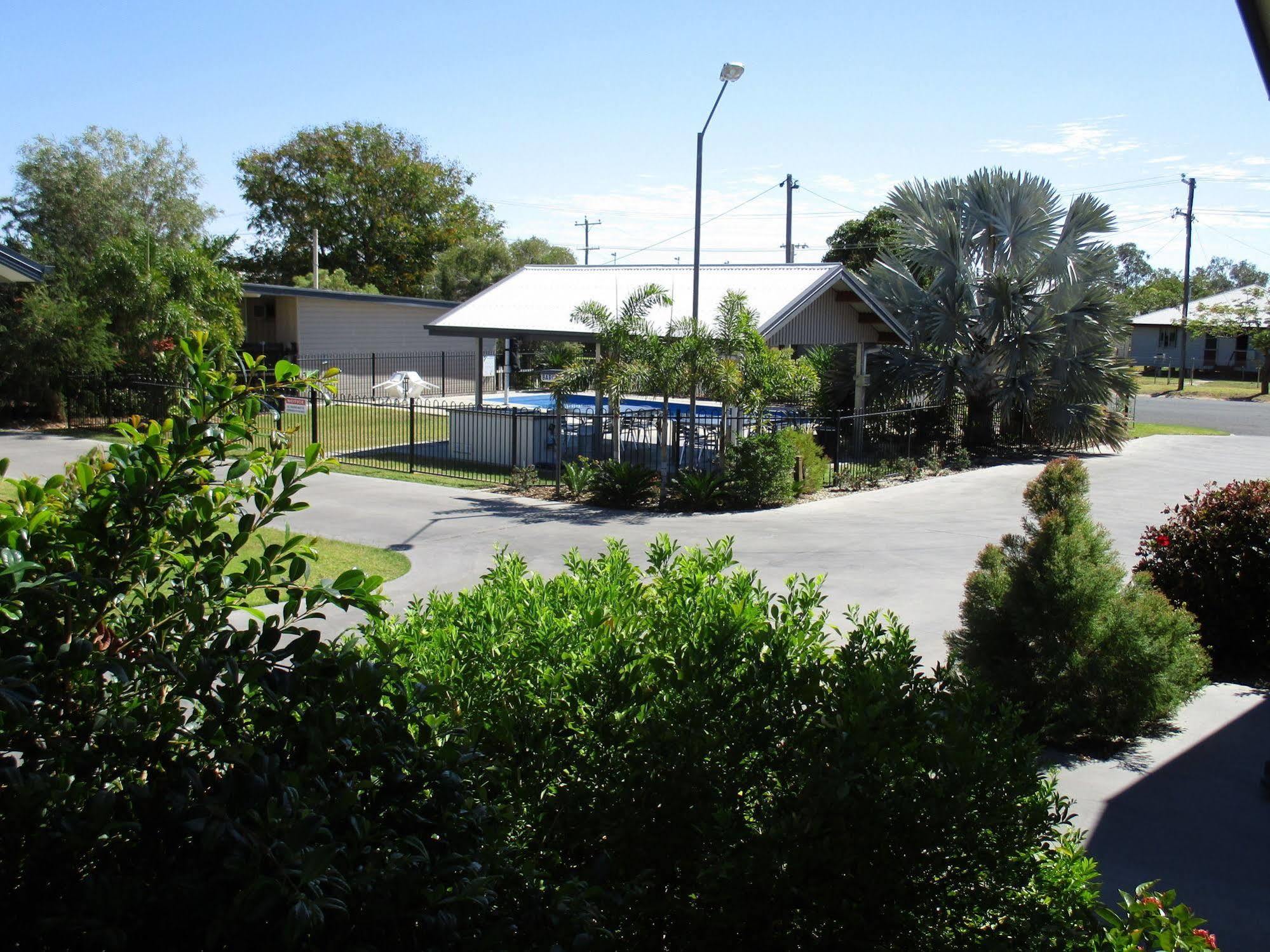 Barcaldine Country Motor Inn Buitenkant foto
