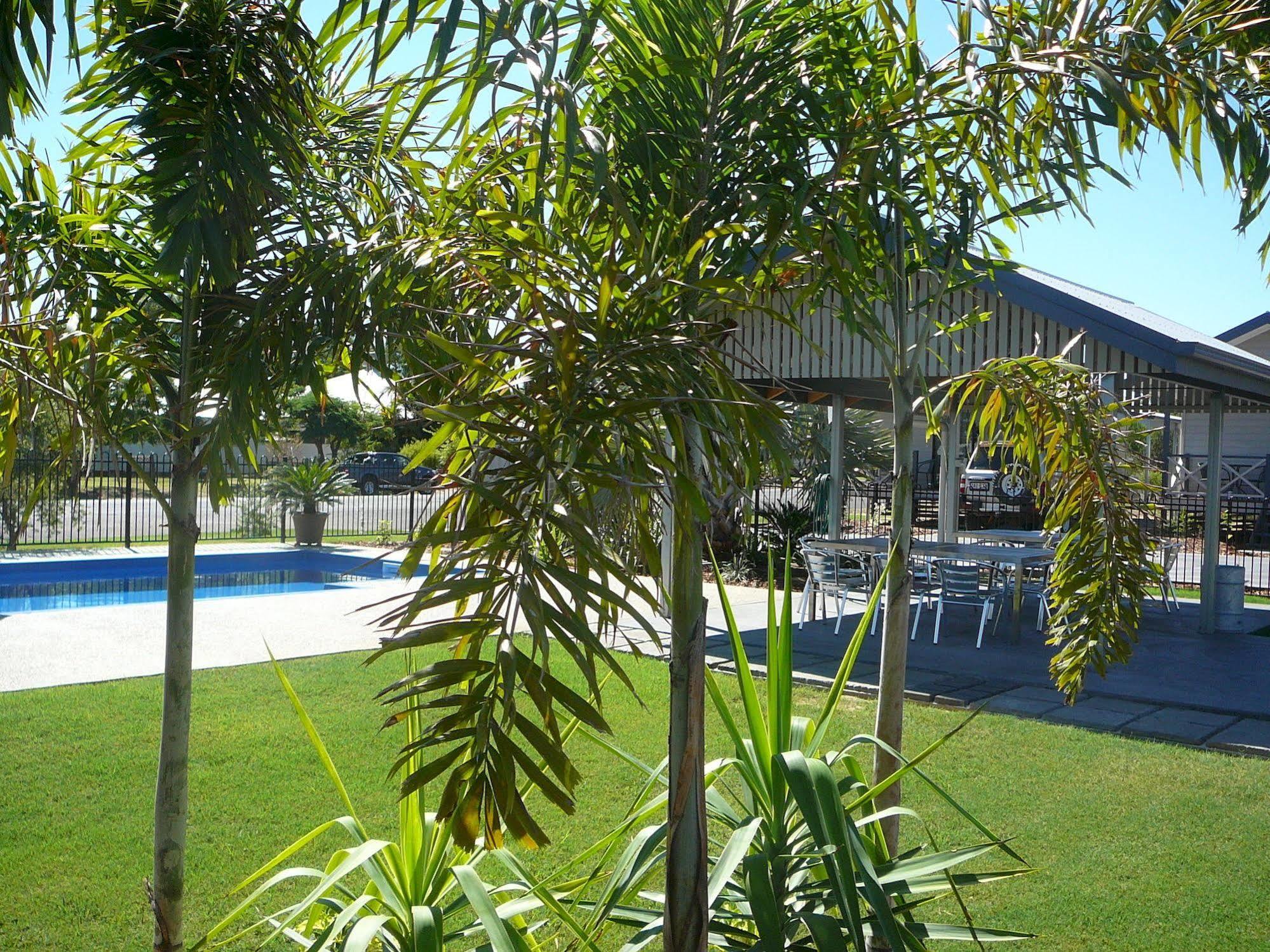 Barcaldine Country Motor Inn Buitenkant foto