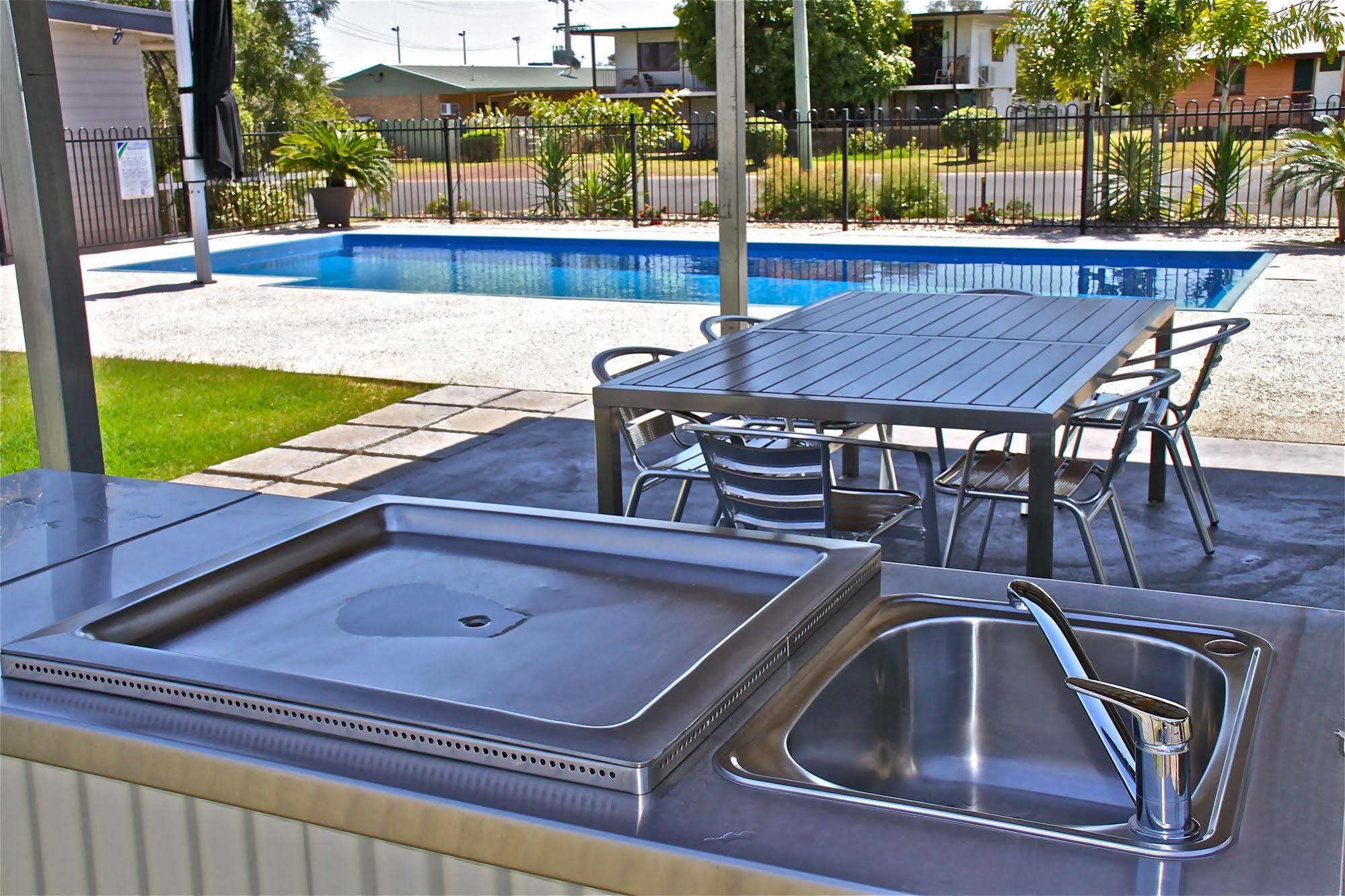 Barcaldine Country Motor Inn Buitenkant foto