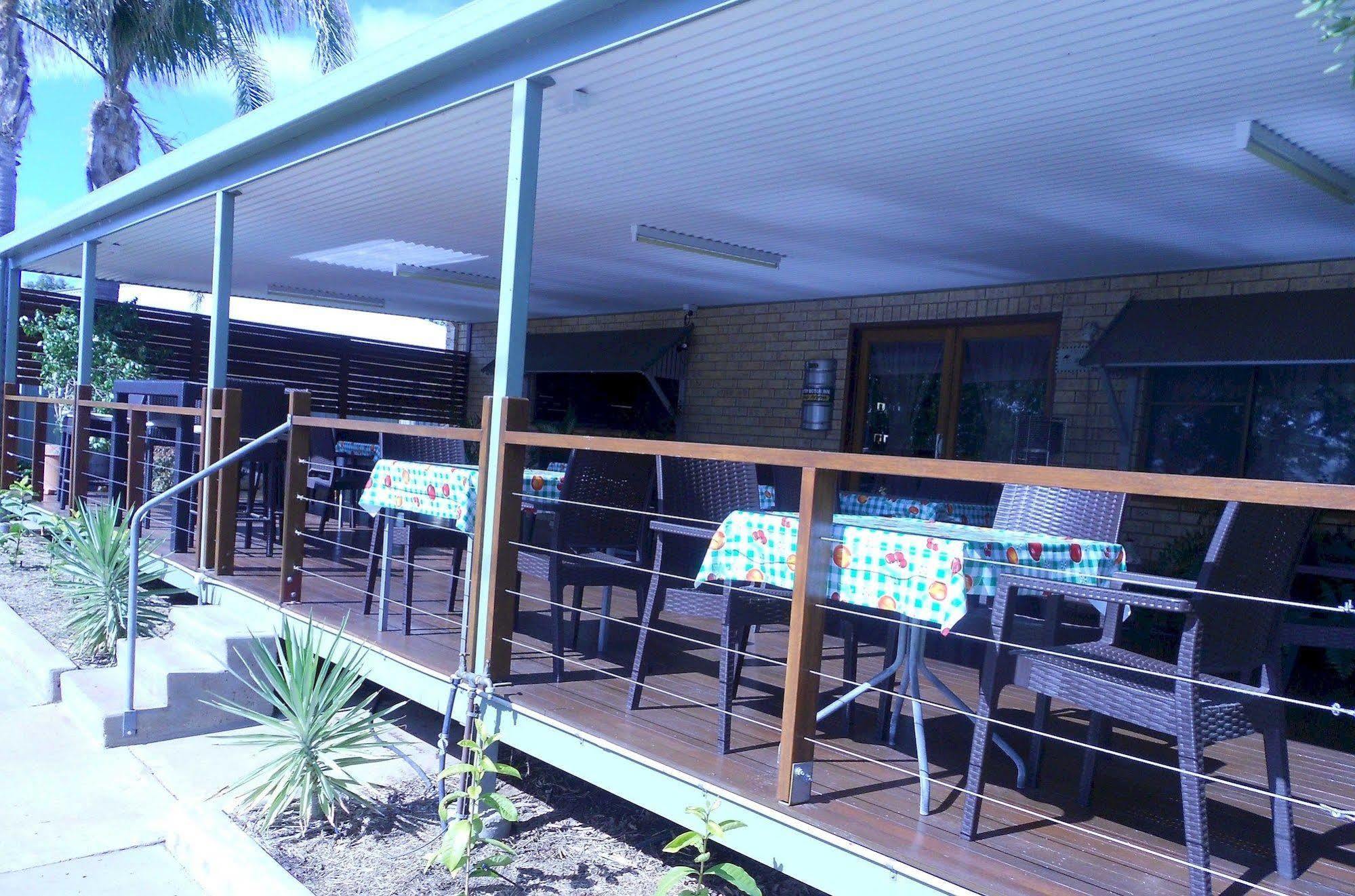 Barcaldine Country Motor Inn Buitenkant foto